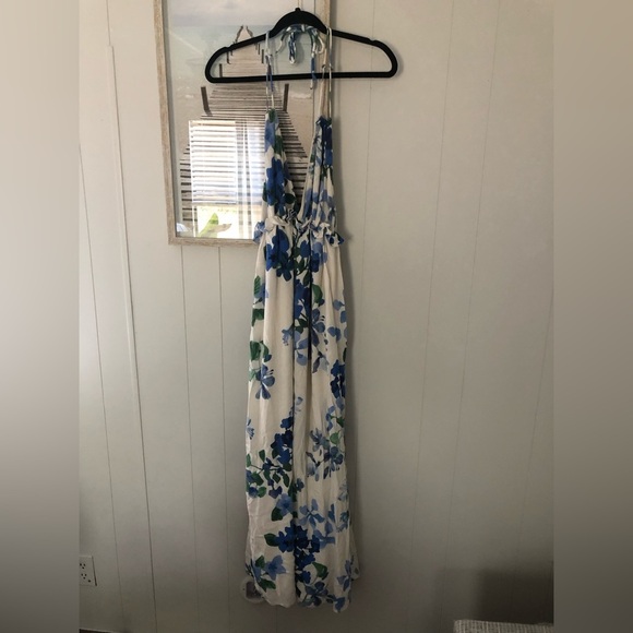 Lovestitch  Floral Halter Dress - Picture 5 of 10